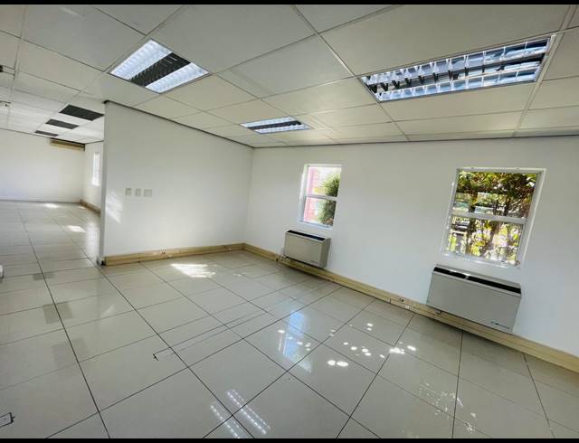 434M² OFFICE TO LET IN FOURWAYS